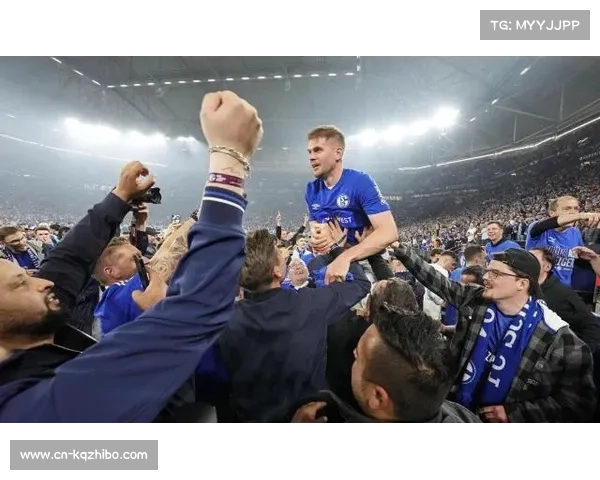 沙尔克04传奇队友谊赛击败巴萨 豪取胜利助力慈善筹款百万